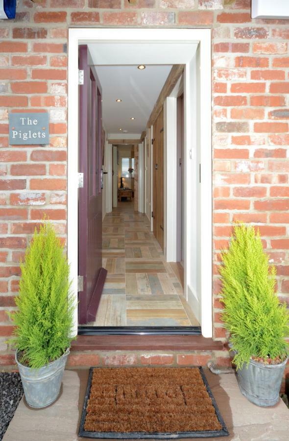 The Piglets Villa ยอร์ค ภายนอก รูปภาพ